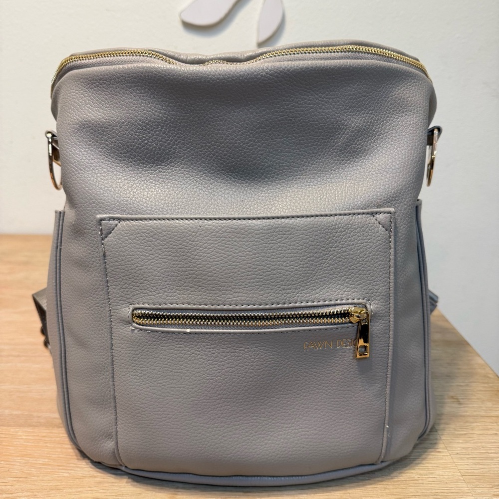Fawn Design Light Gray Baby Bag